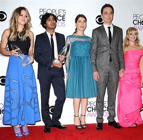 Big Bang Theory Cast Sign 1million Per Episode Contracts