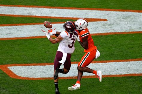 Virginia Tech Hokies vs. Miami Hurricanes: Shock at Halftime 28-7 Hokies