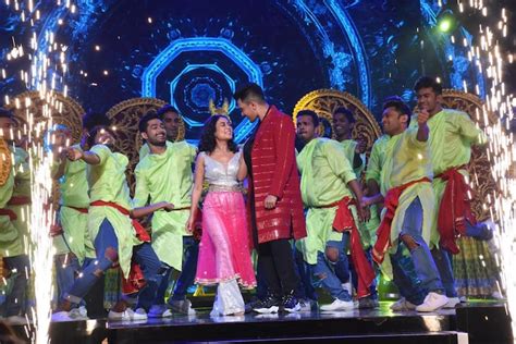Indian Idol 11 Grand Finale Aditya Narayan And Neha Kakkar Set The Stage On Fire See Pics
