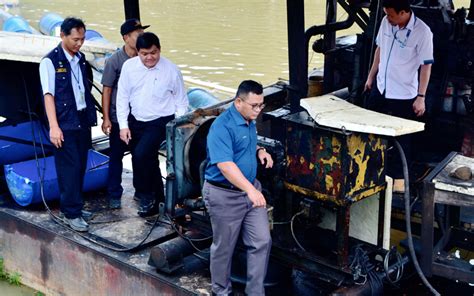 It commemorates the malayan declaration of independence of 31 august 1957. Anglers may have caused Sungai Selangor diesel pollution ...