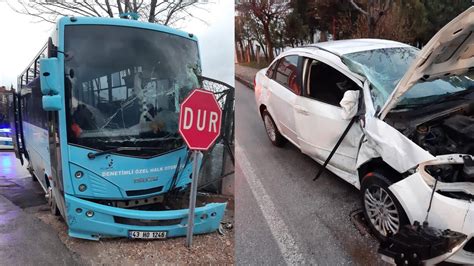 Kütahya da korkunç kaza Özel halk otobüsü otomobil ile çarpıştı