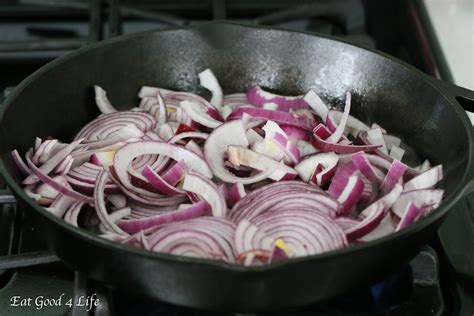 Drizzle with remaining olive oil and sprinkle with sea salt and additional red pepper flakes to your taste. caramelized onion kale goat cheese pizza with balsamic drizzle