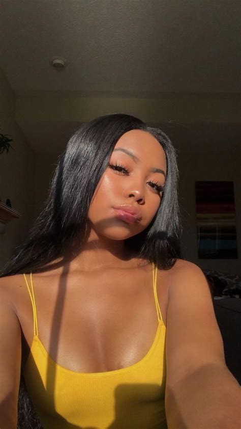 Check out the best looking college girls on the internet. 𝑥𝑐𝑎𝑟𝑡𝑖𝑒𝑟𝑟 in 2020 | Brown skin girls, Pretty black girls ...