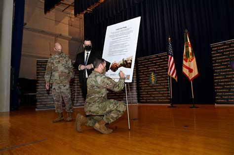 Dvids News Us Army Garrison Fort Campbell Leaders Pledge To
