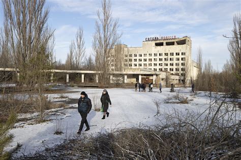 For Chernobyl Survivors New Ukraine Nuclear Risk Stirs Dread