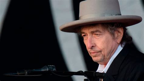 You were redirected here from the unofficial page: Bob Dylan: Lost interviews shed light on reclusive singer-songwriter