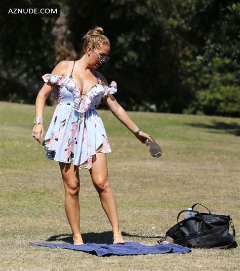 Aisleyne Horgan Wallace Strips Off During The August Heatwave In London
