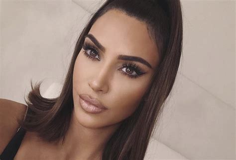 Noch Einmal Surichinmoi Königliche Familie Kim Kardashian West Beauty Geschwindigkeit Bewundern