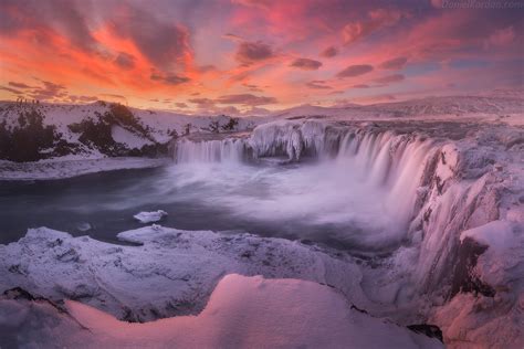 10 Mesmerizing Photos Of Iceland
