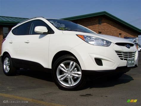 There are a total of 8 different colors available in the 2021 hyundai tucson, ranging from a ferocious red crimson to a temperate winter white. 2010 Cotton White Hyundai Tucson Limited #26777979 Photo ...