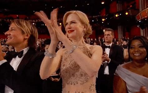 Nicole Kidman Explains Her Awkward Clapping At Oscars 2017 2017
