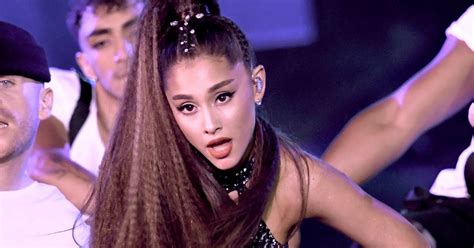 Ariana Grandes Ellen Show Stumble Shows Exactly Why We Love The