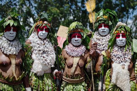 Photo Essay The Goroka Show Papua New Guinea Travelationship