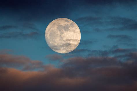 Dont Miss The Biggest Supermoon Of The Year On July 13 Space