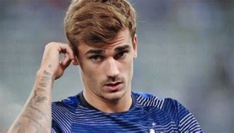 Antoine Griezmann Senza Mutande Il Calciatore Bono Francese Si Fa Massaggiare Senza Slip BitchyX