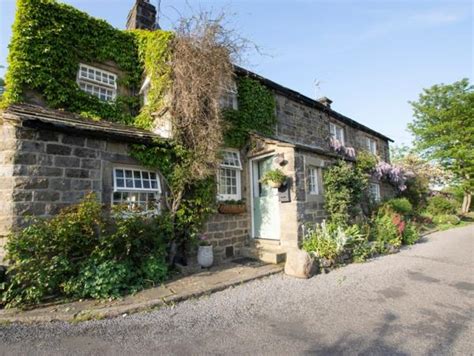 Gorgeous Cottages Dog Friendly Accommodation In Harrogate Yorkshire