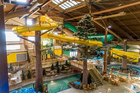 14 Best Hotels With Water Parks In The Us