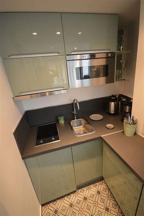 Maybe you would like to learn more about one of these? Paris 08 - Paris d'intérieur #minikitchen | Small kitchen ...