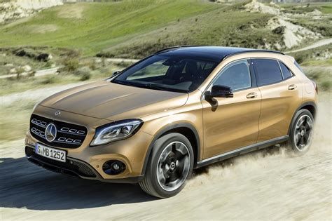 The illustrations may show accessories and optional extras which are not part of standard specification. Mercedes-Benz GLA 200 & 250 facelift arrives in Malaysia ...