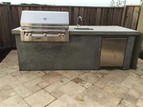 Kokomo grills is a outdoor kitchen products and bbq island wholesaler if your a lanscaper or builder contact us directly for wholseale pricing on all outdoor kitchen components and barbecue islands. Smooth stucco grill island | Nor Cal Landscape Design ...