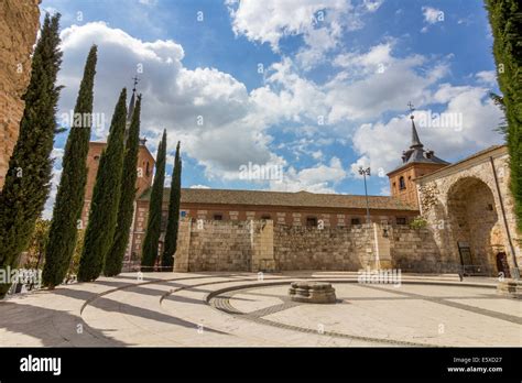 Remains Of The Church Santa Maria La Mayor Alcala De Henares Spain