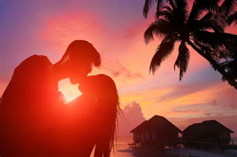 Paradise Revisited: Staying in Lasting Long-Term Love | HuffPost
