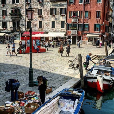 Campo San Barnaba Venezia