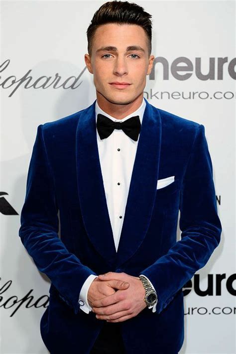 Une pièce qui se prête aussi bien aux grandes occasions qu'aux exigences du quotidien. 1001 + Idées pour porter le costume bleu roi + comment se ...