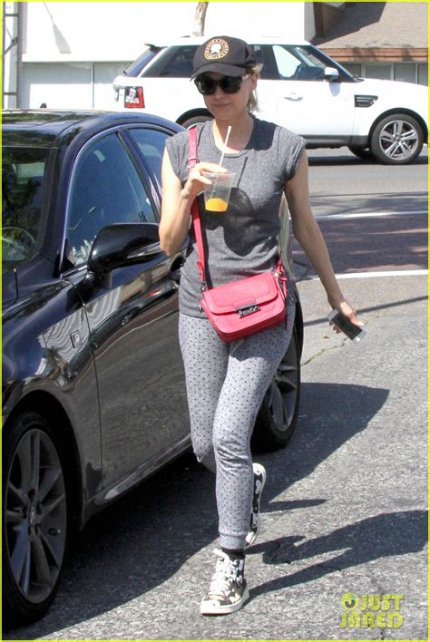 Full Sized Photo Of Diane Kruger Juices Up After Her Mid Week Workout