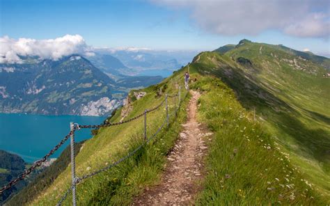 The stoos ridge hike from klingenstock to fronalpstock offers spectacular views of more than ten swiss lakes and countless alpine peaks in central switzerland. Stoos Ridge Hike • Klingenstock to Fronalpstock • Swiss ...