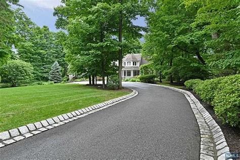 30 Spring Valley Rd Montvale Nj 07645 Zillow