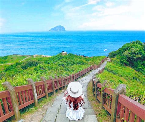 公園全是人。 / 公园全是人。 ― gōngyuán quánshì rén. 這個週末就來東北角濱海公路一日遊!最美海線鐵道、台版龐貝城、黃金瀑布、望幽谷，享受宜人的海濱風光 ...