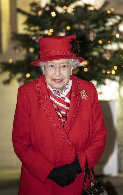 La reine elizabeth ii, doyenne des monarques du monde entier, a battu le 6 février un nouveau record en célébrant son jubilé de saphir qui marque ses 65 ans passés sur le trône d'angleterre. La reine Elizabeth II déjà vaccinée contre le coronavirus