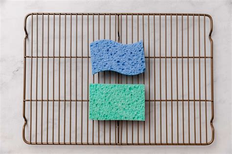 How To Clean A Kitchen Sponge