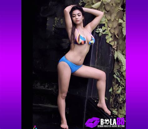 Foto Hot Terbaru Siva Aprilia Model Indonesia Model Gadis Bikini