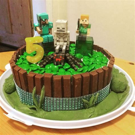 minecraft cake diy creation diy minecraft cake minecraft cake homemade minecraft cakes