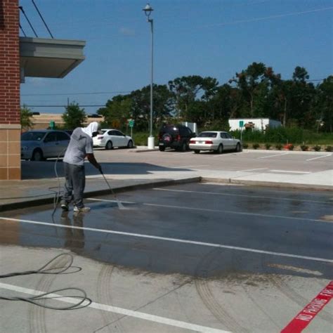Parking Lot Cleaning P2 Pressure Washing
