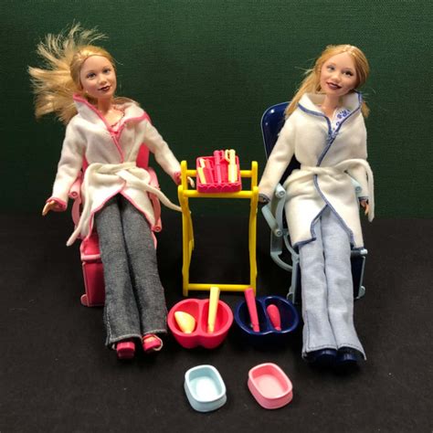 2002 rare mary kate and ashley super spa day dolls accessories