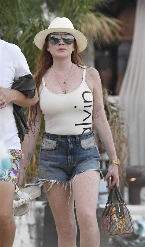 Lindsay Lohan Arrives At The Beach In Mykonos 06 30 2017 Celebsla