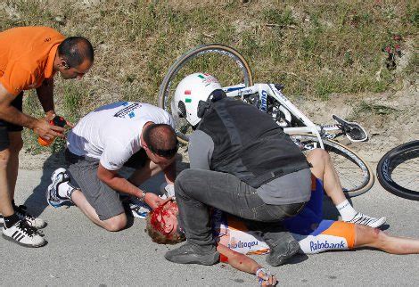 Wouter weylandt he was a belgian cyclist who died during the 3rd stage of the giro d'italia at 26 years of age and his girlfriend was expecting a child in. Giro d'Italia, Stage Five | Road Bike Action