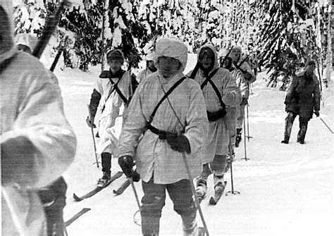 Finnish Military Campaign 1939 1940 Finnish Squad Skiers In The Area