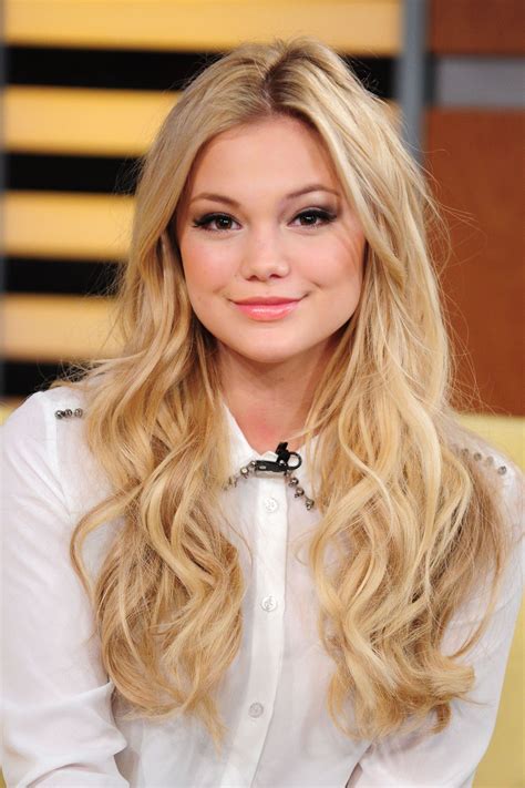 Olivia Holt 2023 Dating Net Worth Tattoos Smoking And Body
