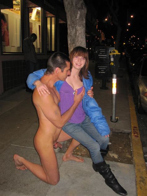 041bythisnakedguy In Gallery That Naked Guy Public