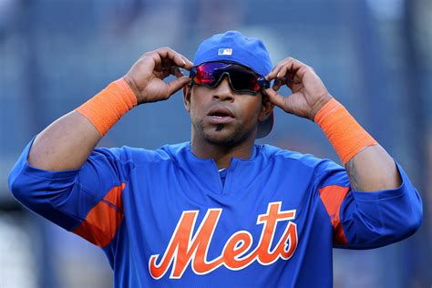 New York Mets Yoenis Cespedes Advances To Running To First Base At