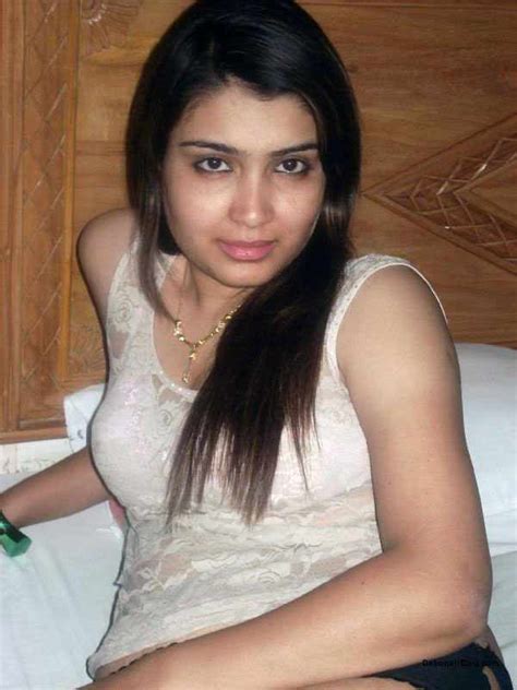 Hot And Beautiful Pakistani Girl Cute Photos ~ Hot Actress Video And