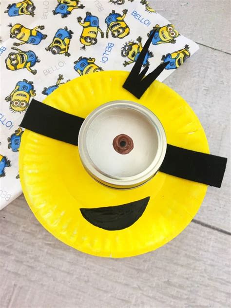 Minion Paper Plate Craft For Kids Easy Rainy Day Activity