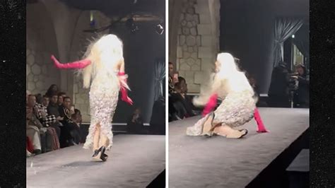 runway models falling down