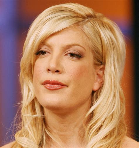 Has Tori Spelling Gotten Plastic Surgery See Her Before And After Pics