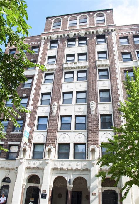 This Gorgeous Architecture Building Could Be Your Next Chicago Home At
