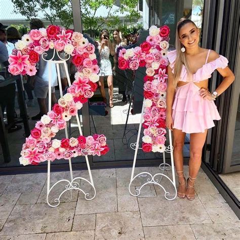 Pin By Lisa Fernandes On Inspiration In 2020 21st Birthday Outfits 21st Birthday Decorations